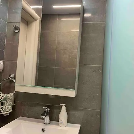 Lux , 3 Full Extra , Center Apartment