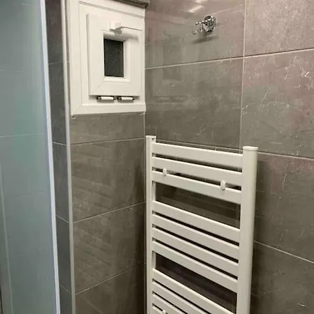 Lux , 3 Full Extra , Center Apartment *