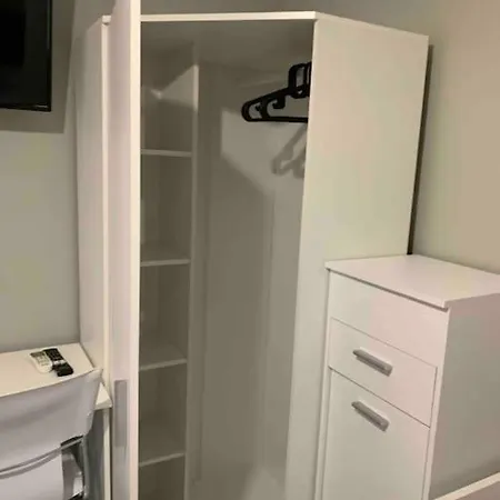 Lux , 3 Full Extra , Center Apartment *