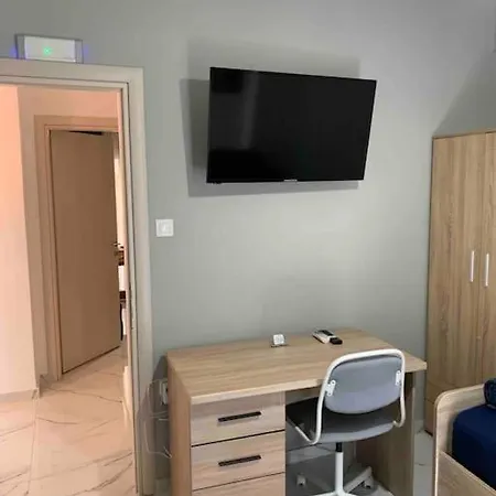 Lux , 3 Full Extra , Center * Thessaloniki