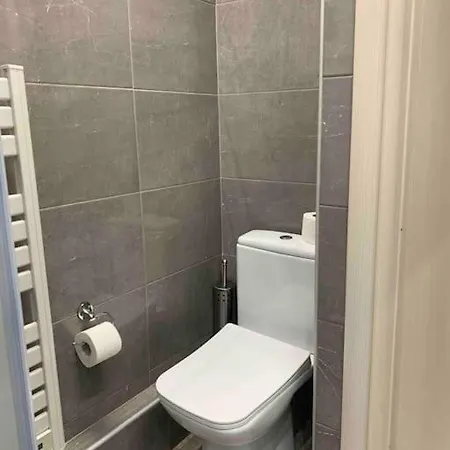 Lux , 3 Full Extra , Center Apartment *