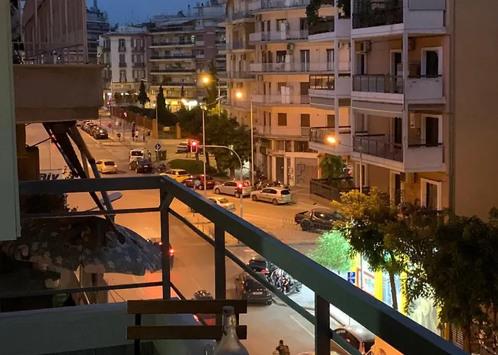 Lux , 3 Full Extra , Center Салоники