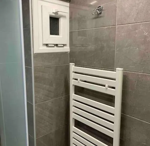 Lux , 3 Full Extra , Center Daire *